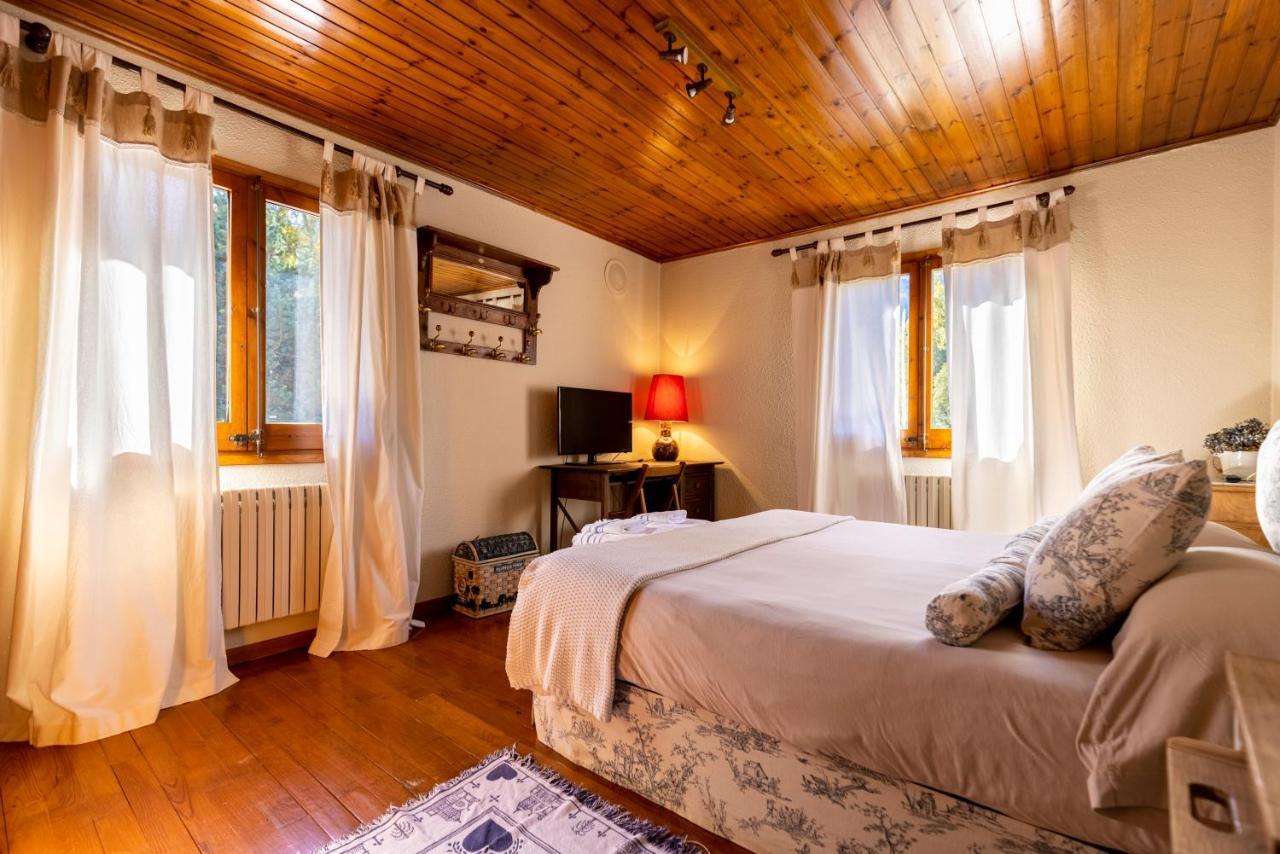 Casa El Moli De Bor A Cerdanya Villa Bagian luar foto